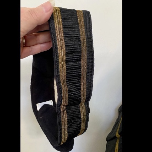 CHIC VINTAGE 1990s BOGNER LADIES SKI JACKET BLACK GOLD BELTED w/ HEADBAND 10 EUC - Picture 9 of 12